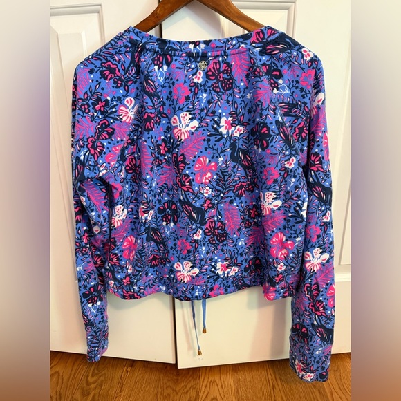 Lilly Pulitzer Emmaline Cropped Pullover size L in Boca Blue Birds Eye View - Picture 5 of 12